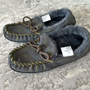 LL. Bean kids Sherpa slipper moccasin grey Camo 3